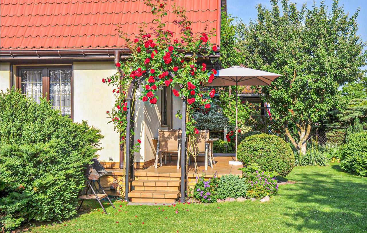 Lovely Home In Nowe Warpno With House Sea View Zewnętrze zdjęcie