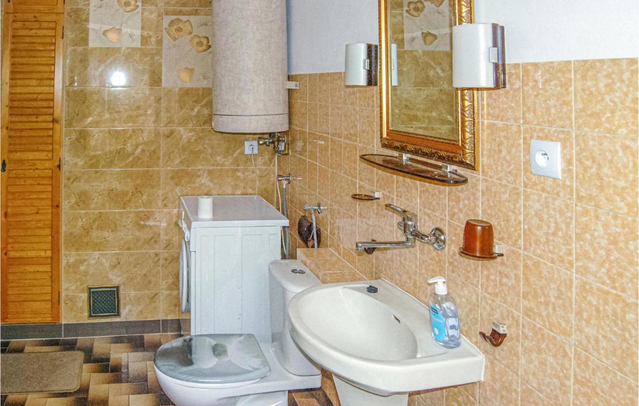 Lovely Home In Nowe Warpno With House Sea View Zewnętrze zdjęcie