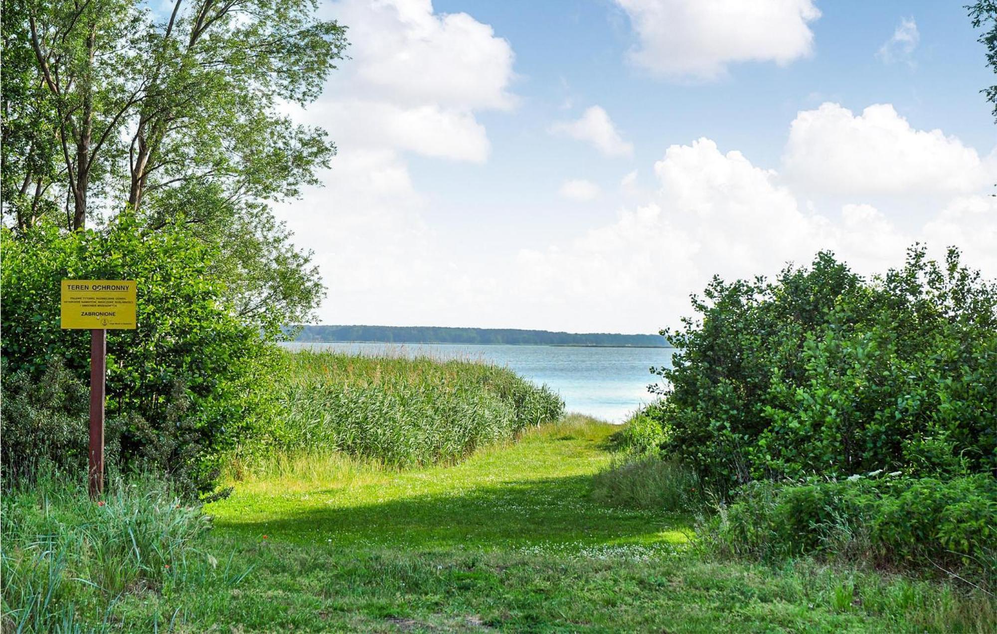 Lovely Home In Nowe Warpno With House Sea View Zewnętrze zdjęcie