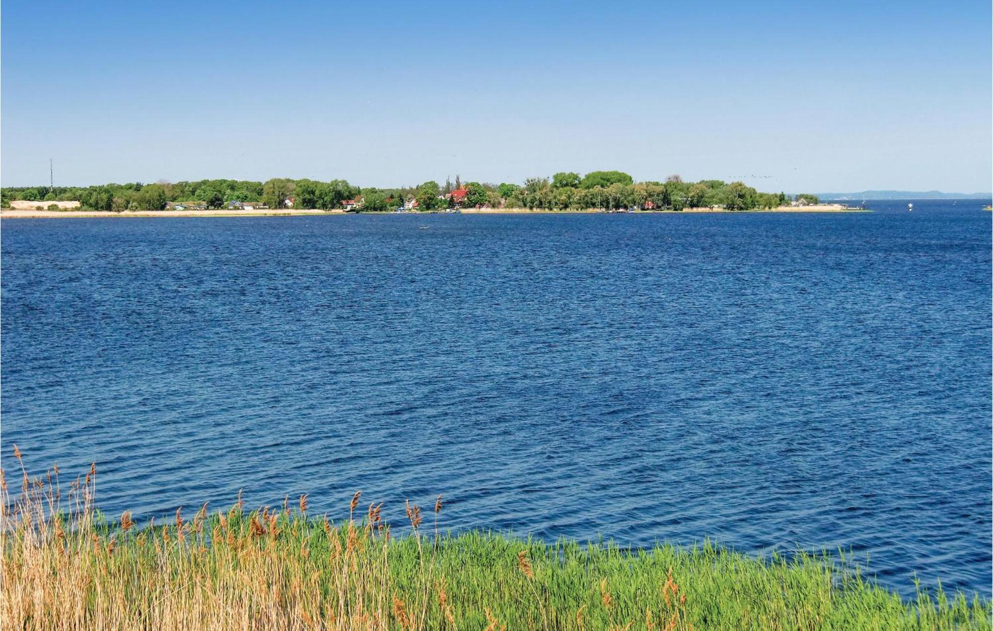 Lovely Home In Nowe Warpno With House Sea View Zewnętrze zdjęcie